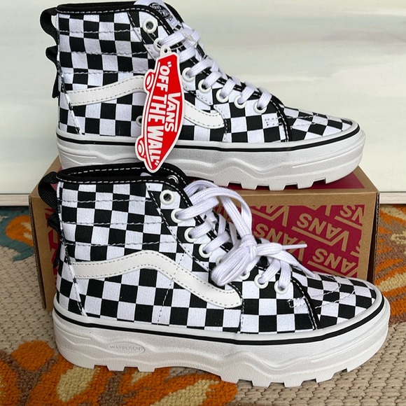Vans Shoes - Vans WMNS Sentry Sk8-Hi
Checkerboard
VN0A5KY5705
Sneakers